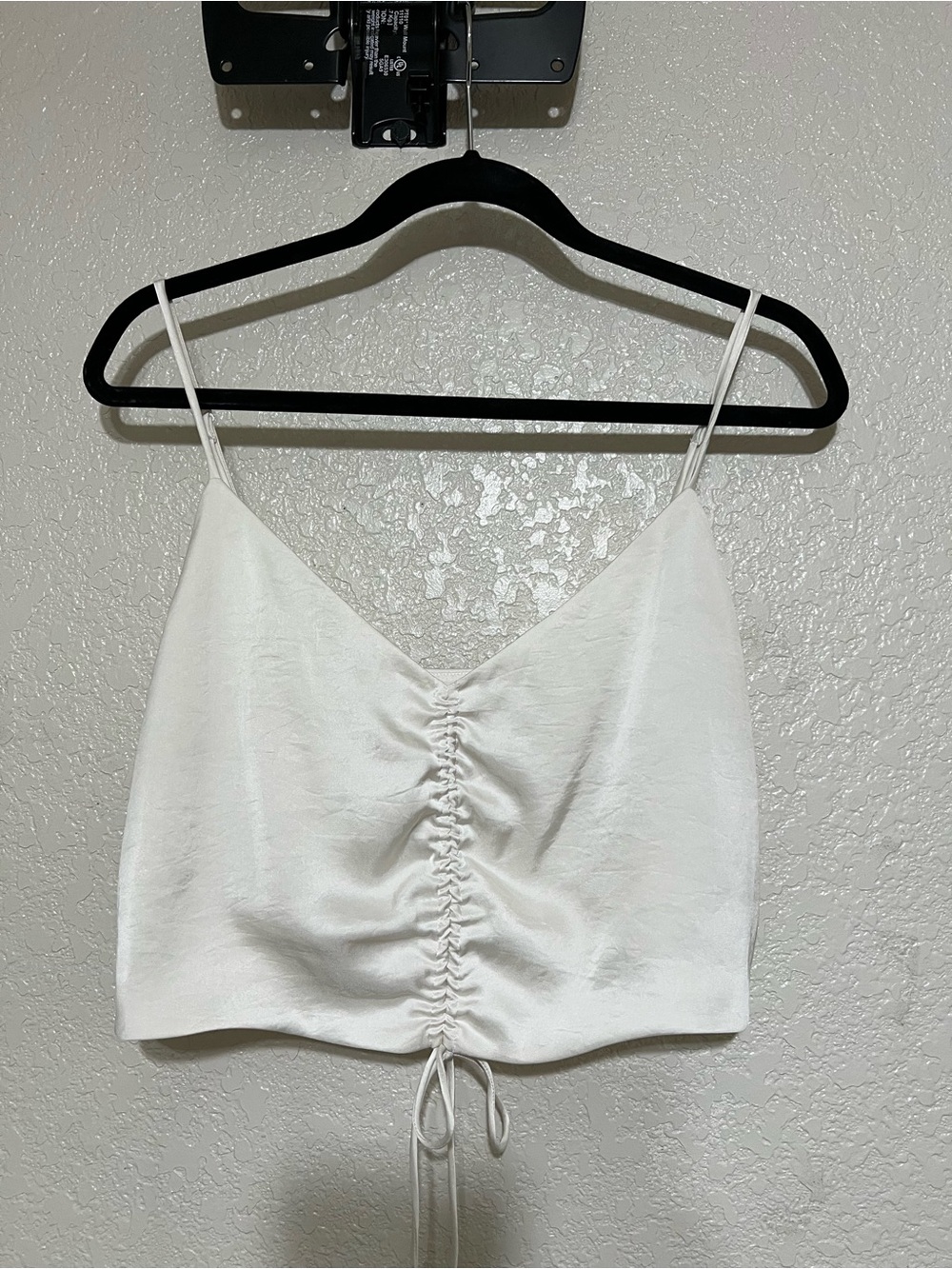 Aritzia Wilfred Cream Ruched-Front Spaghetti Strap Cropped Camisole